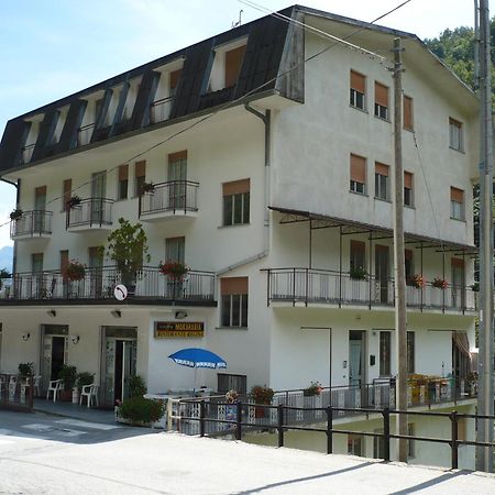 Albergo Ristorante Regina 보그난코 외부 사진