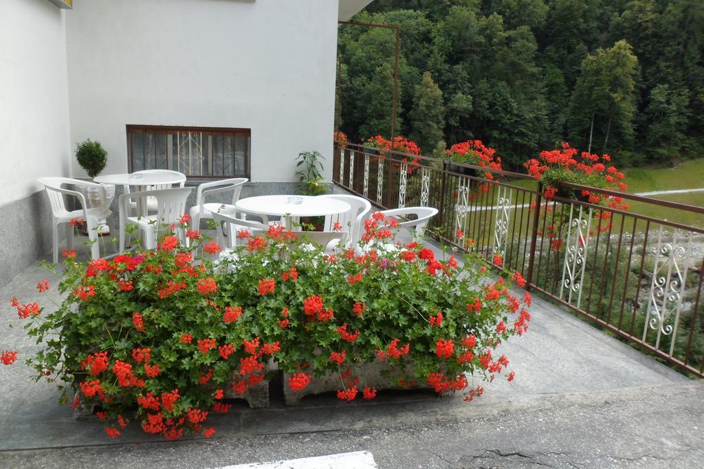 Albergo Ristorante Regina 보그난코 외부 사진